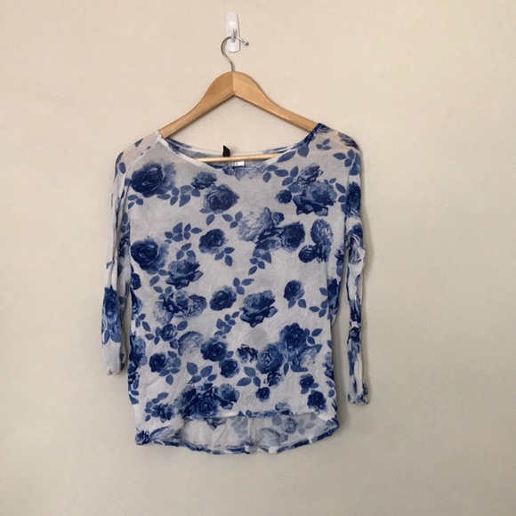 H&M Tops - HM Floral Top H&M Tops - HM Floral Top